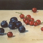 Rode en blauwe bessen, 13 x 18 cm, olieverf op paneel. Verkocht