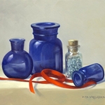 Blauwe flesjes en rood lintje, 13 x 18 cm, olieverf op paneel. Verkocht